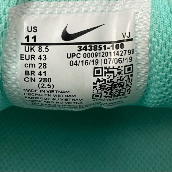 Nike Women’s Air Max Torch 4 Cross Training Sneakers Size 11 - Picture 9 of 10